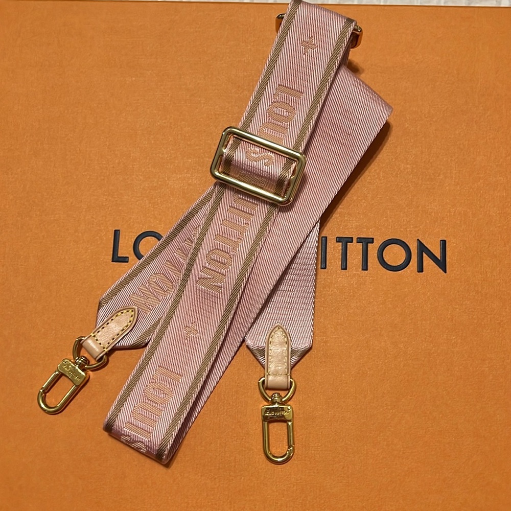 🌸AUTHENTIC Louis Vuitton Pink Adjustable Strap